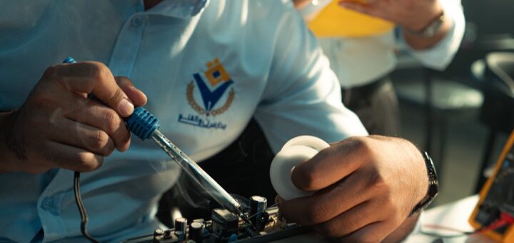 découvrez notre vaste sélection de visseuses sans fil : pratiques, puissantes et idéales pour tous vos travaux de bricolage. trouvez le modèle parfait pour assembler, réparer ou monter facilement vos meubles et équipements.