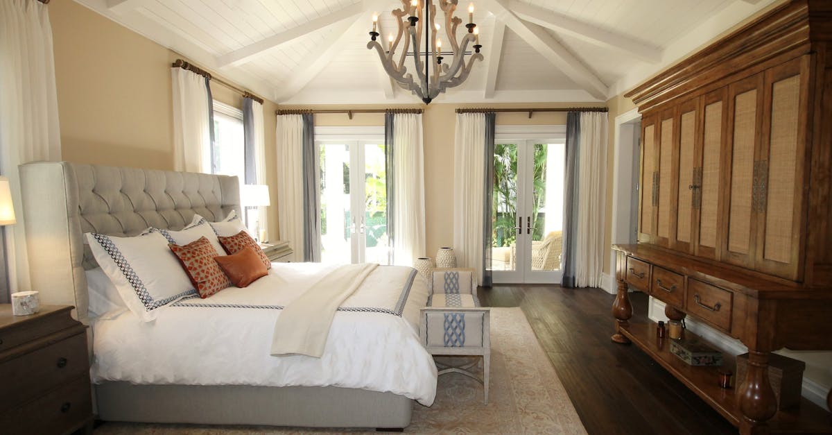 découvrez les avantages et utilisations des hardwoods, des bois durs réputés pour leur solidité, durabilité et beauté. idéal pour l’ameublement, la construction et la décoration intérieure.