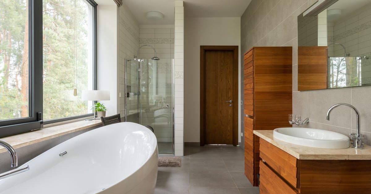 découvrez les meilleures techniques et outils pour percer du carrelage sans l’abîmer. conseils pratiques, astuces de pros et étapes détaillées pour réussir votre forage de carrelage facilement.