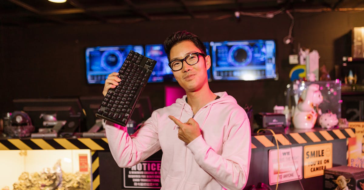 découvrez des idées et conseils pour aménager la man cave parfaite : équipements, décoration, astuces de rangement et inspirations pour créer un espace masculin unique et confortable.